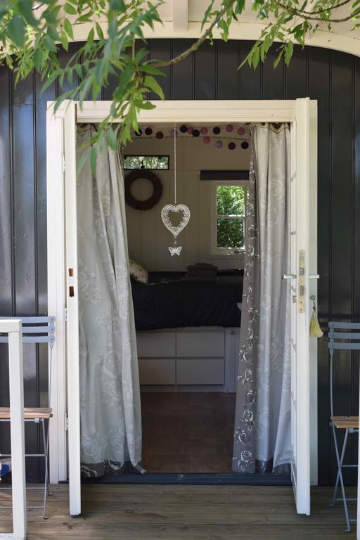 Bed and Breakfast Camping Chez Francis Loupiac  Экстерьер фото